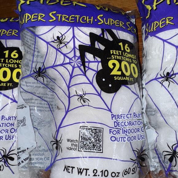 NEW 3 packs Super Stretch Spider Web Hallowen Decoration White 600 Sq Ft Total - Picture 3 of 4